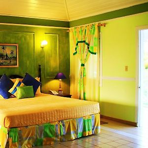 King Room Garden View